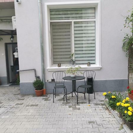 Maison 33 Bukarest Kültér fotó
