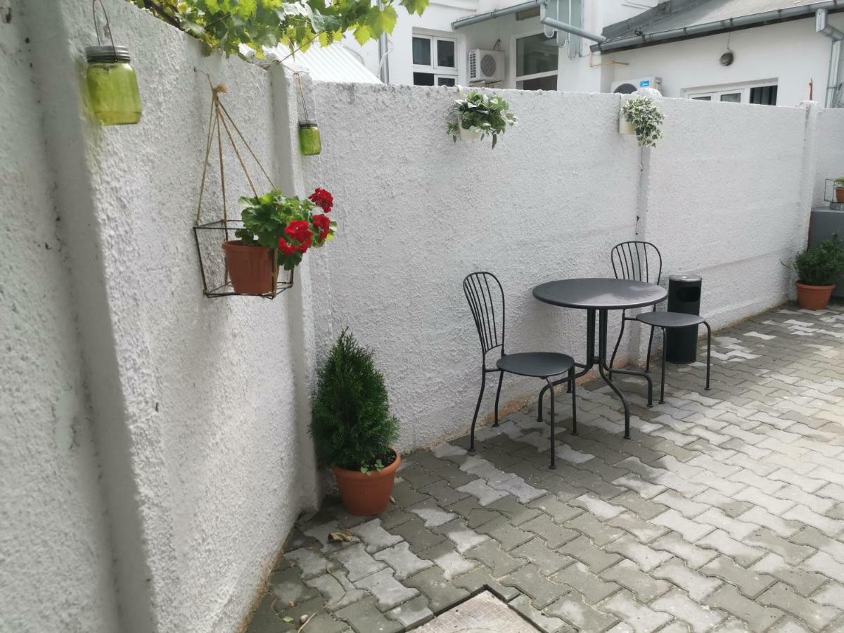 Maison 33 Bukarest Kültér fotó