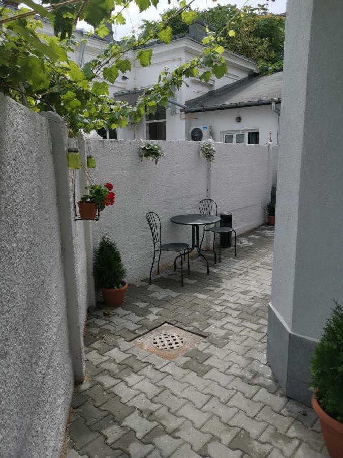 Maison 33 Bukarest Kültér fotó